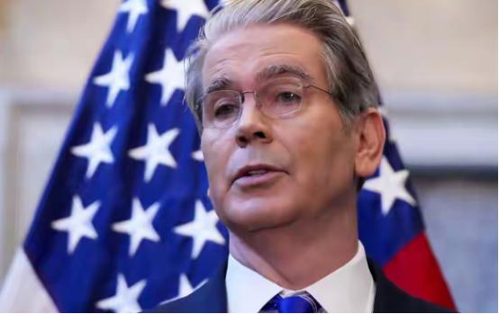 达沃斯好戏连台，美国财长罕见“表扬中国”，又说了一句更震惊的话：中国制裁日本，那