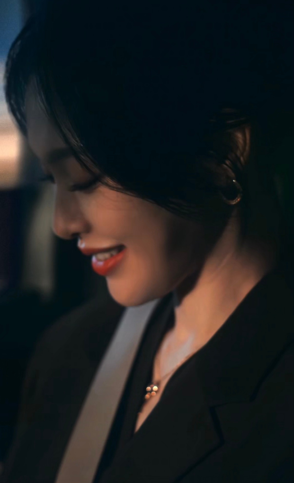 唐嫣开年上演互换人生 以为在看别人的故事，结果照见了自己的春节。 看新春小剧场《