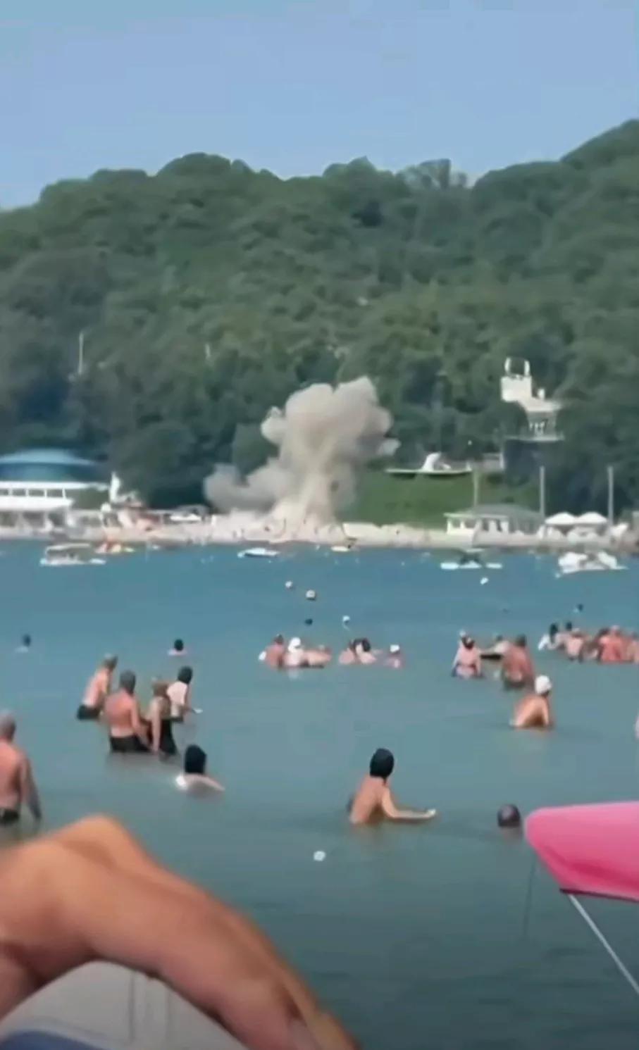 乌军空袭俄罗斯热门旅游城市，已导致多人死伤。

俄媒报道，当地时间3日，克拉斯诺