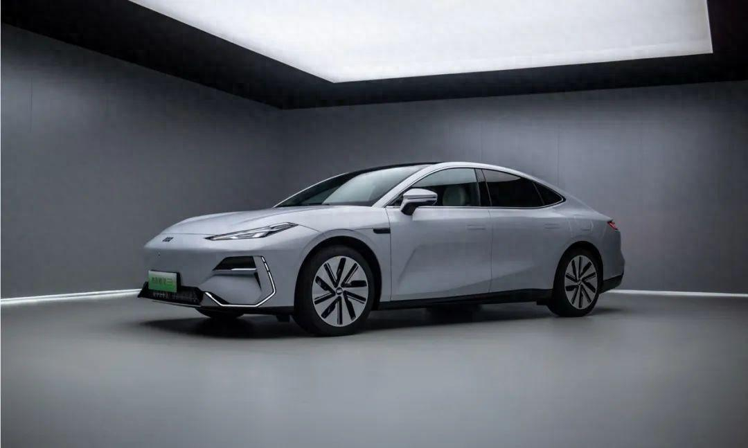 【慧车先生】2023 年汽车圈的价格战愈演愈烈，行业内卷不断，市场面临重新洗牌。