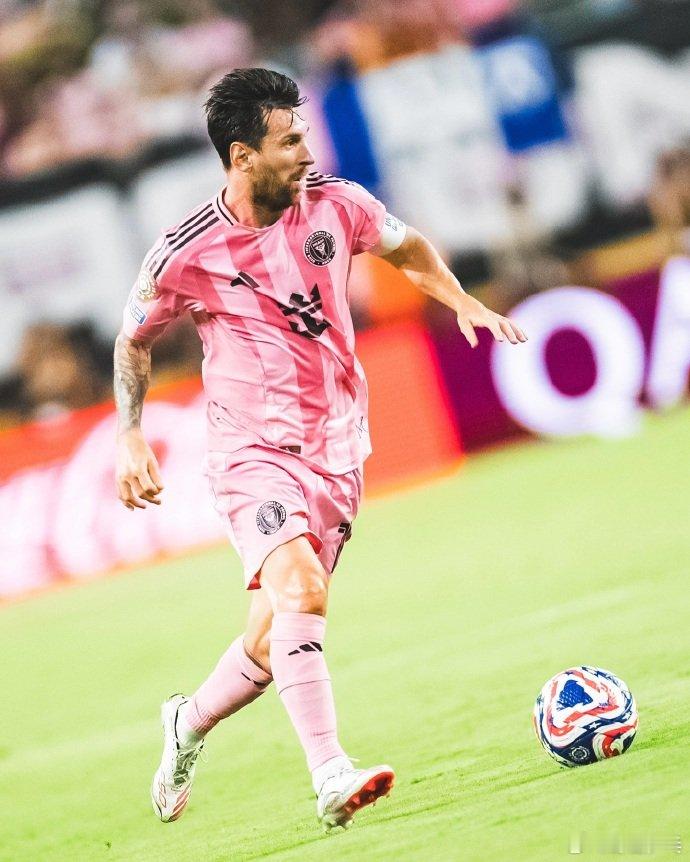 梅西世俱杯成功过人数上双 梅西世俱杯三场1分钟没休息⚽️据数据网站OPTA消息，