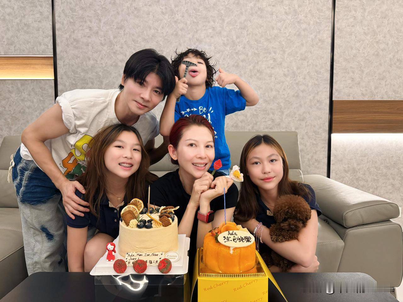 9月17日，演员蔡少芬发文说：“生日好快乐，感恩每一天，爱人的礼物，我是小公主！