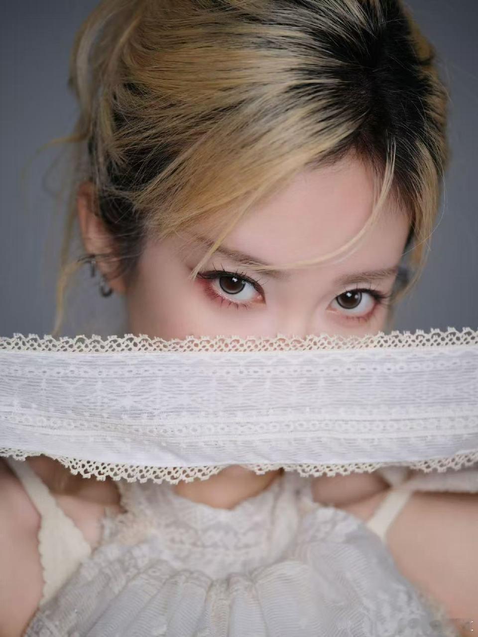 不知道 乃万N5真的很曼妙 乃万第五张专辑循环到上头，退出键根本找不到！每一首都