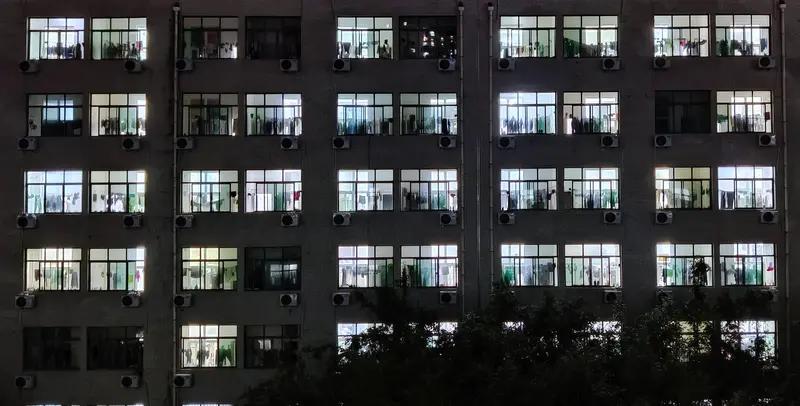 【你怎么看高职女生在学校宿舍分娩】
        甘肃农业职业技术学院大二女生