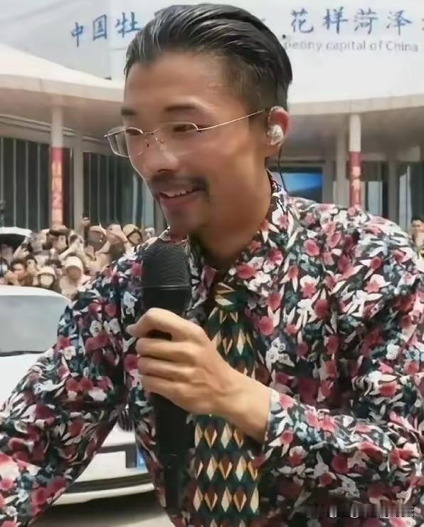 郭有才重返菏泽南站，郭德纲也绝对不会退居幕后…

兜兜转转，从菏泽南站红遍全网的