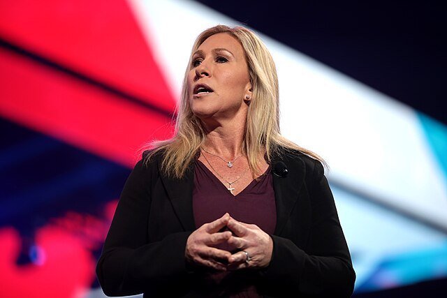 这位大姐的美国版政治操守，目测至少远超川普、万斯、约翰逊、卢比奥 。这四位是按美