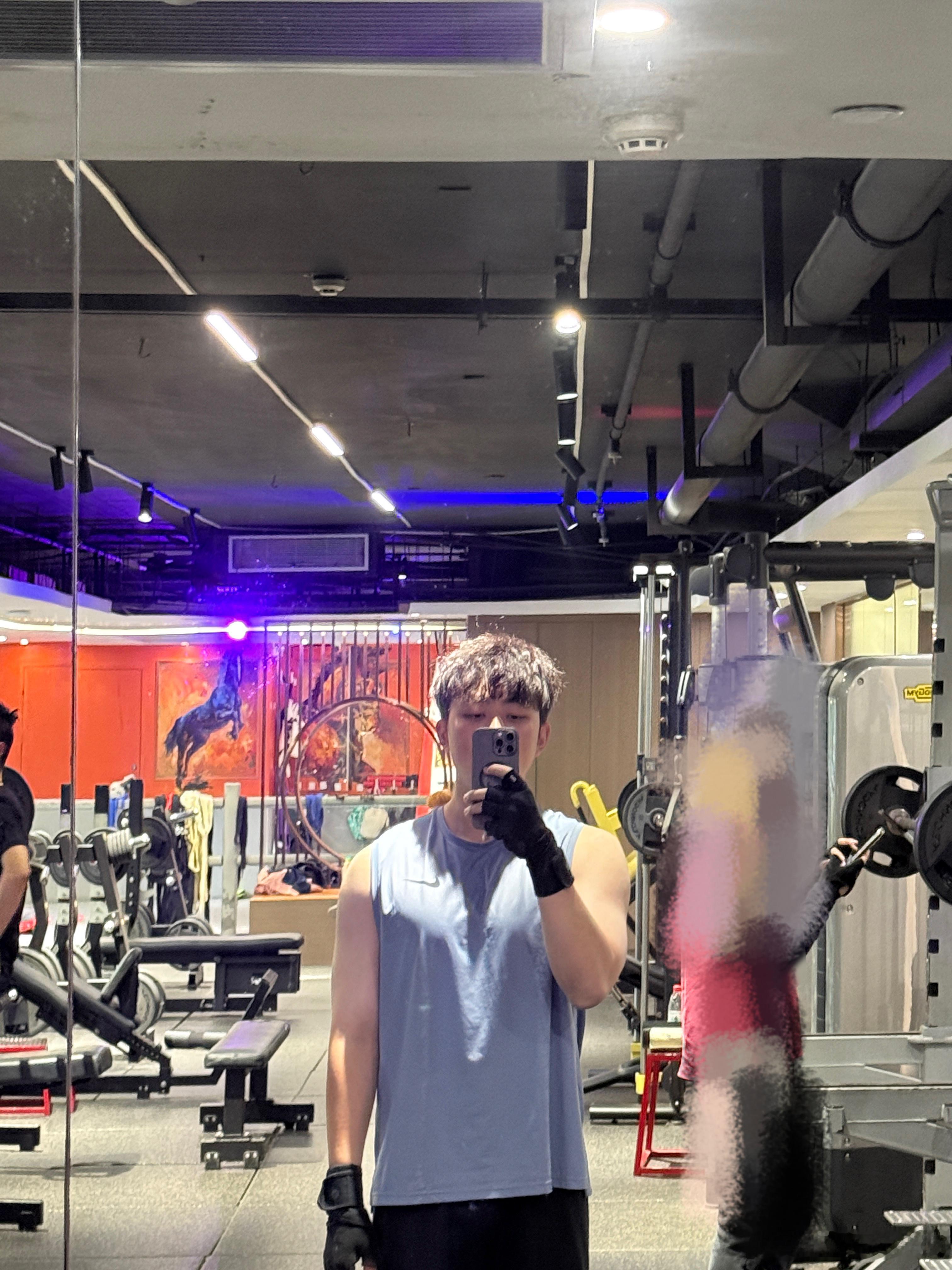 一整个脂包肌状态 