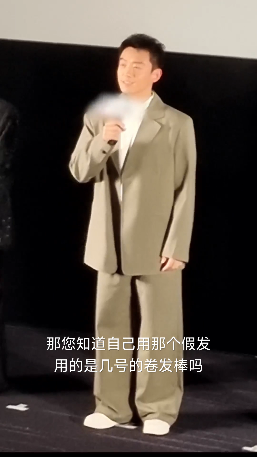 #郑恺回应姨系男演员#本以为男演员对于姨味的调侃会理都不理，没想到郑恺居然会正大