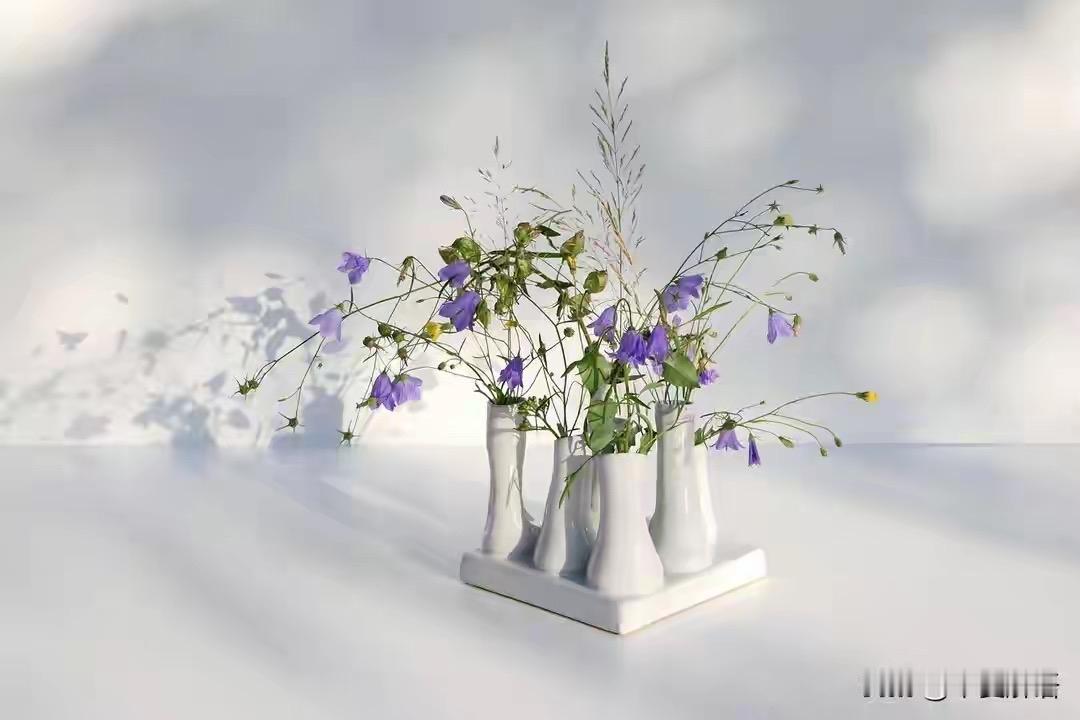 发现一个不争的事实，婚姻里，夫妻关系的变差，往往是从这四个方面开始逐渐堆积的。很