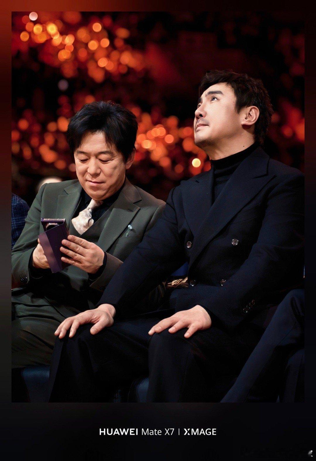 微博之夜合照看到微博之夜黄渤和沈腾的生图发现一个细节，不管是远距离的全景拍摄还是