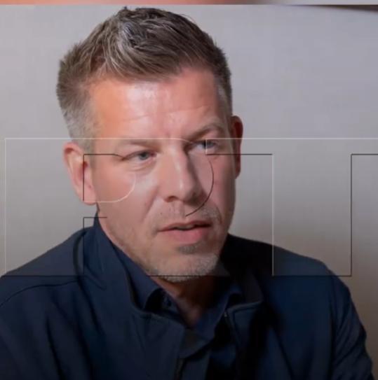 又想依赖俄罗斯的能源，又想靠北约？刚把执政16年的欧尔班赶下台，喊着要回归欧盟怀