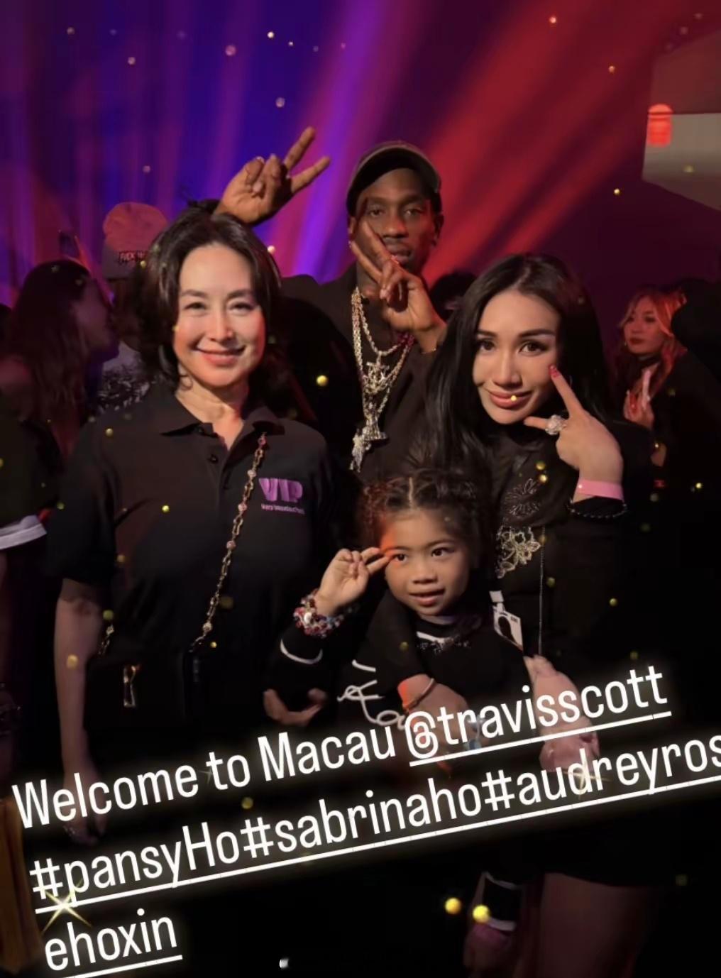 何超琼与何超盈母女合照何超盈女儿6岁近照 何超琼与何超盈母女合照 ​​​