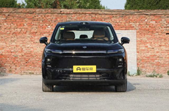 家用增程省心之选 深度试驾2027款零跑C10 290激光雷达版