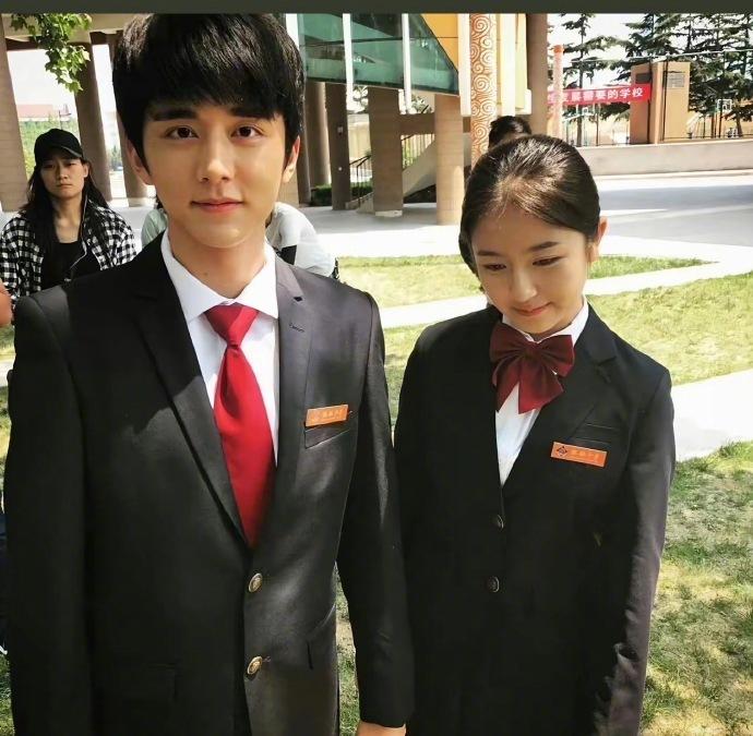 李兰迪

他俩谈的时候李兰迪才19岁 谁懂啊
唯周周主义变成了唯李兰迪主义
这又