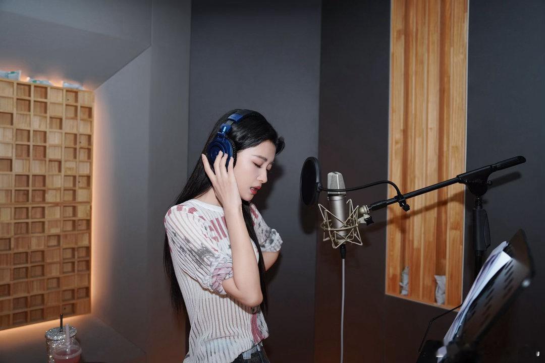 孙怡录音室版遗憾 从舞台上的泪人到录音棚里的歌者，孙怡用一首完整版把故事讲完了。