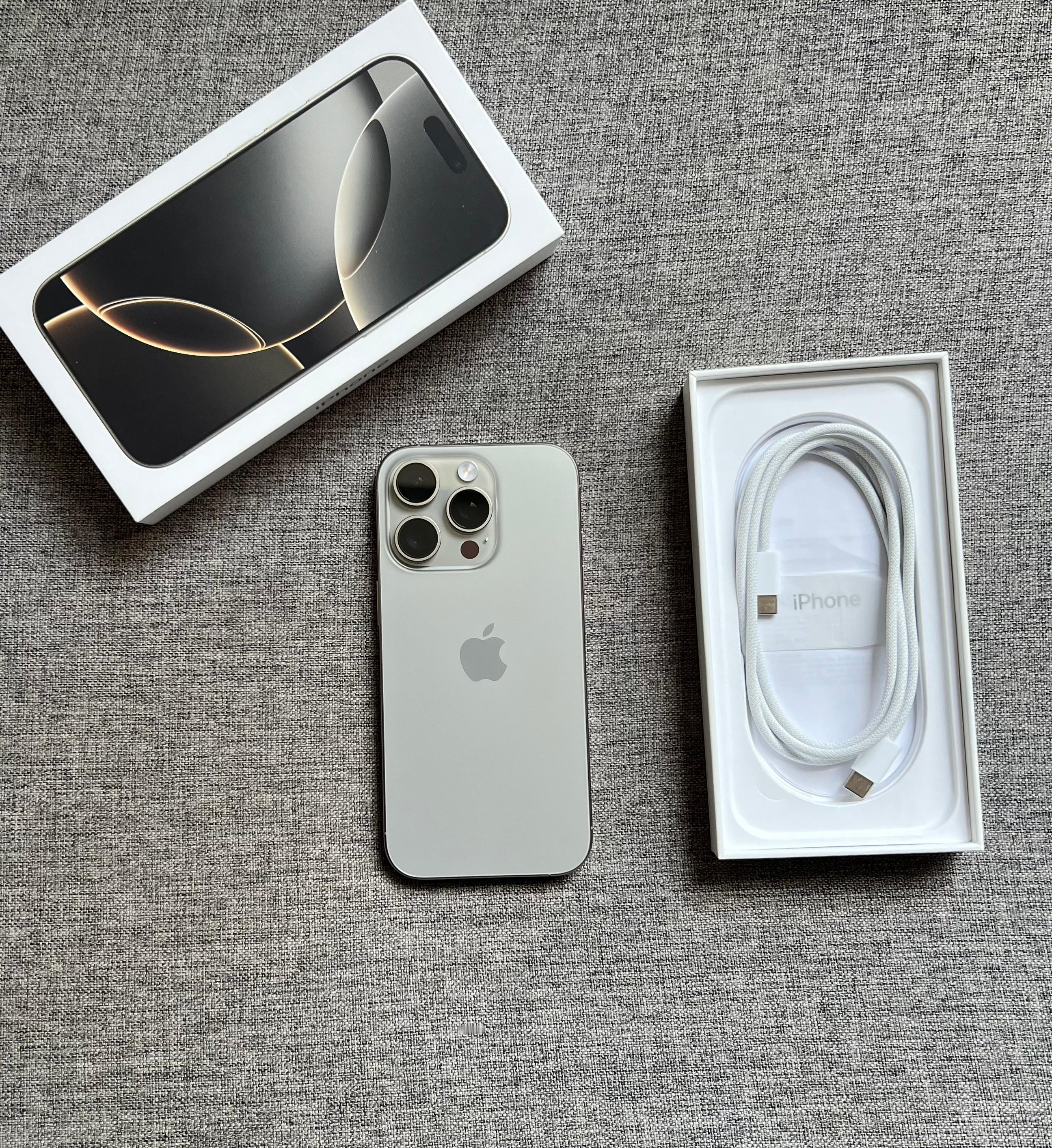 国行iPhone16 Pro 128G 原色，99新全套，电池循环40次，效率1