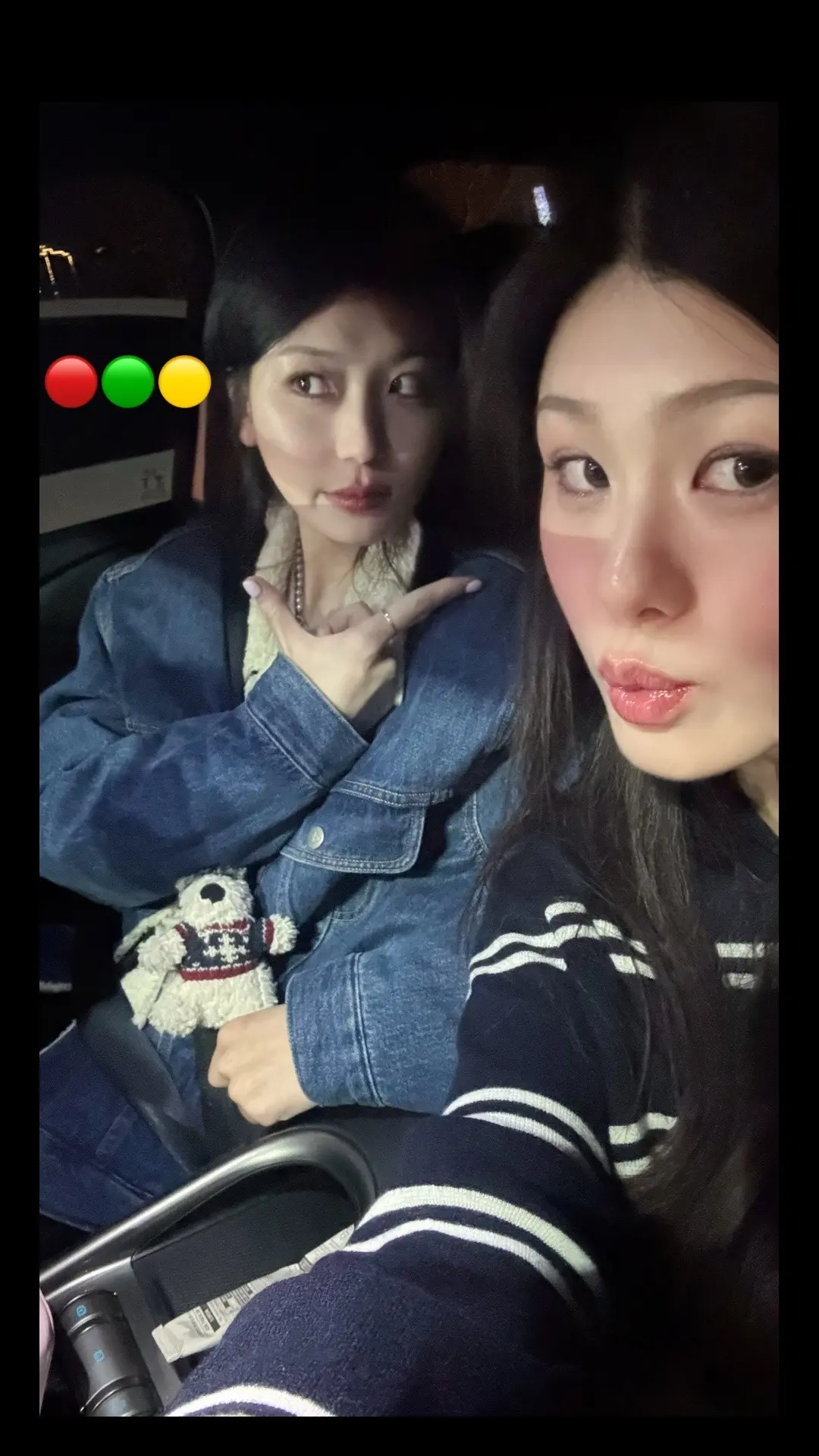 道路安全第一条：时刻盯着红绿灯