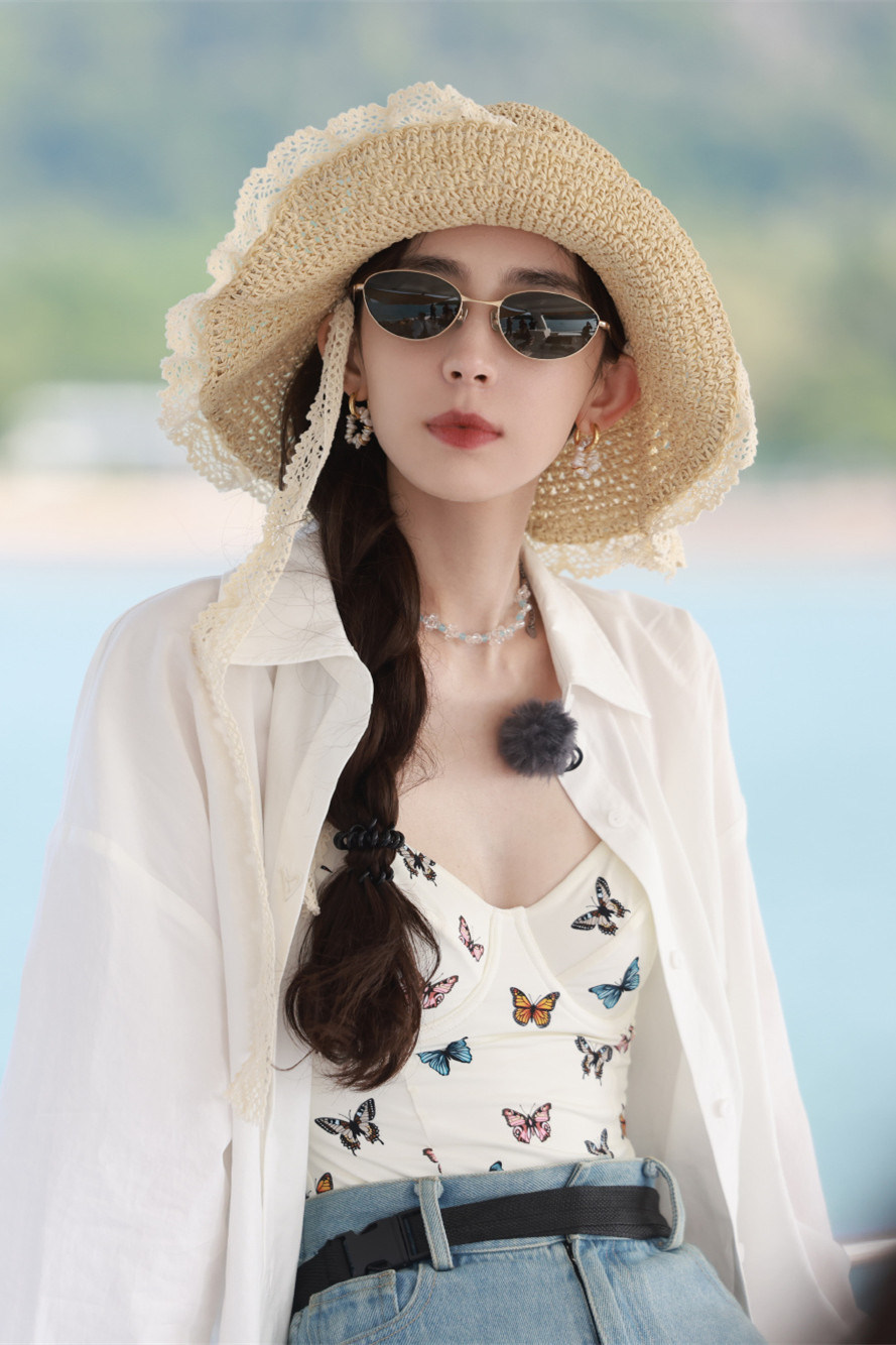 古力娜扎，海上美拍，惬意温柔 ​​​