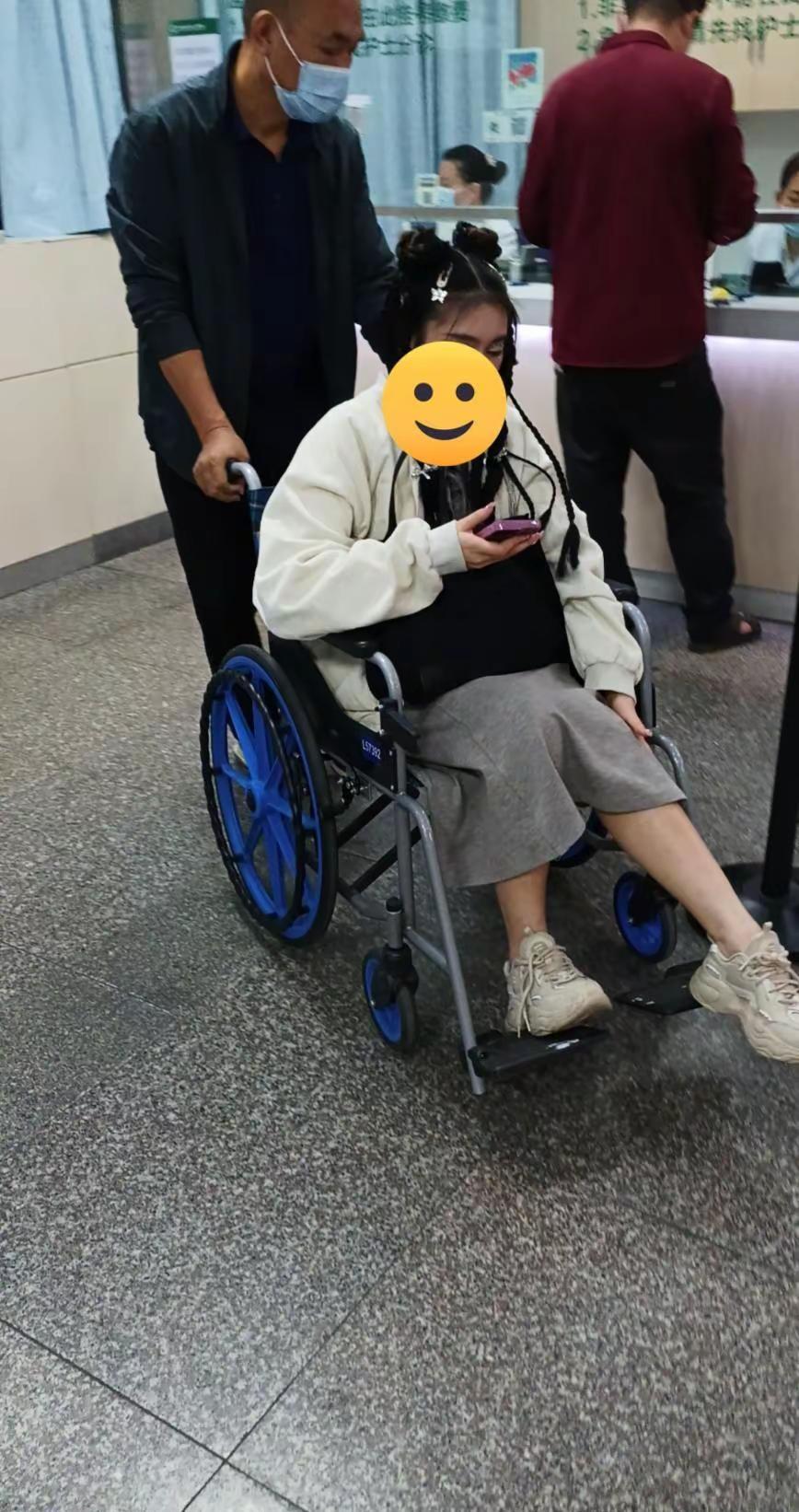 演出腿受伤，活动保障中保障 医院🏥