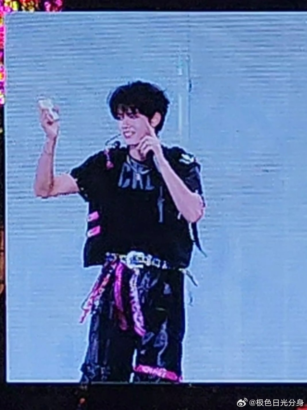 嗯？戳豆荚拜拜👋🏽张极05后第一男歌手 ​​​
