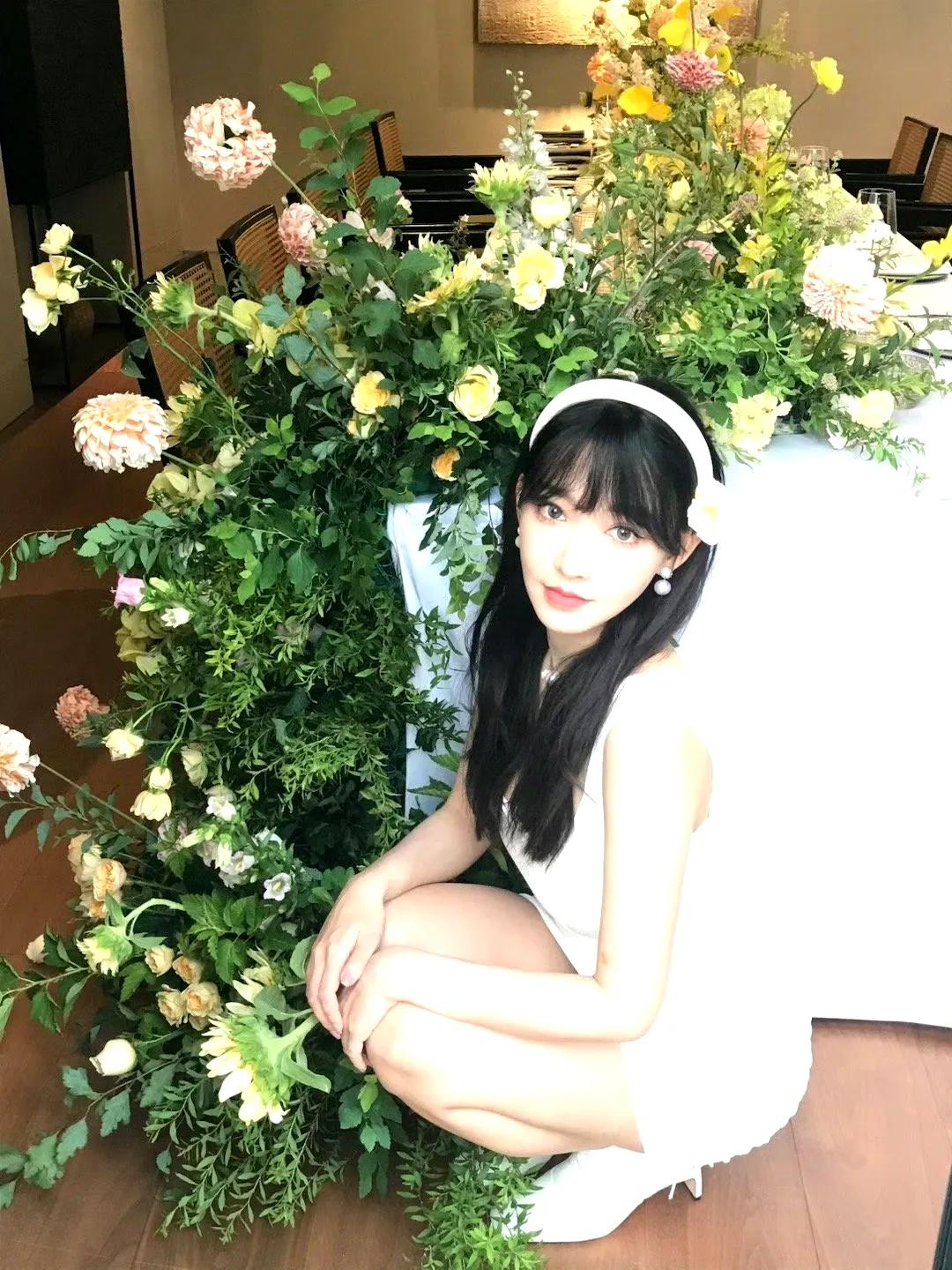 程潇花丛里面长出来的大美女[奸笑]
程潇 娱乐
