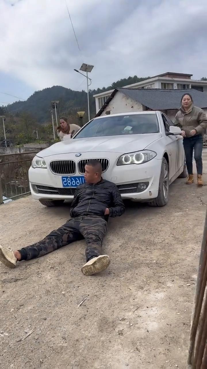 哈哈哈哈。