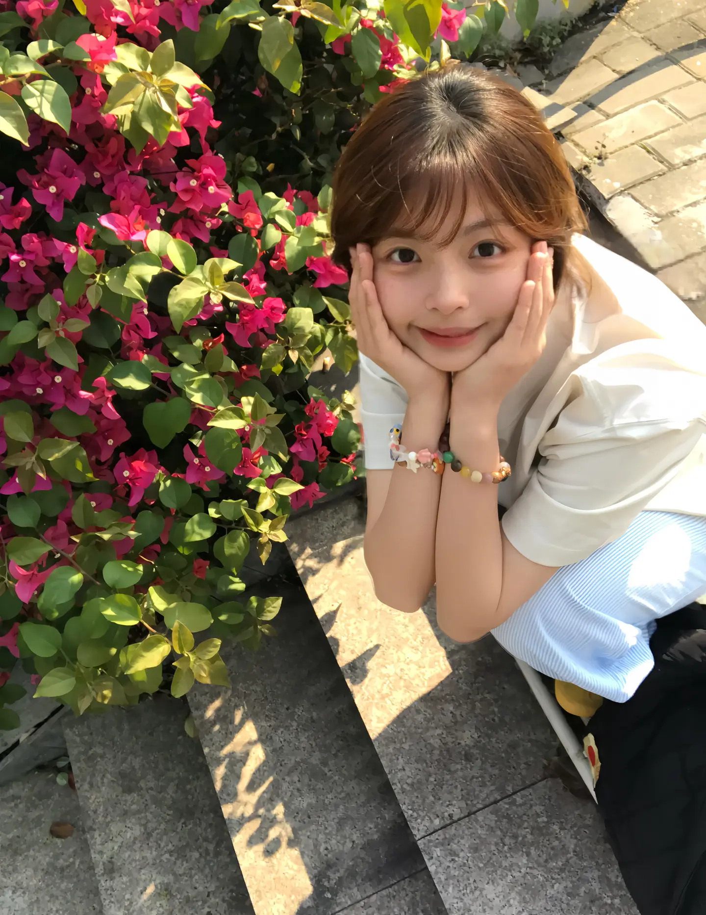 春天是她最爱的季节⋆˚✿˖°  💐