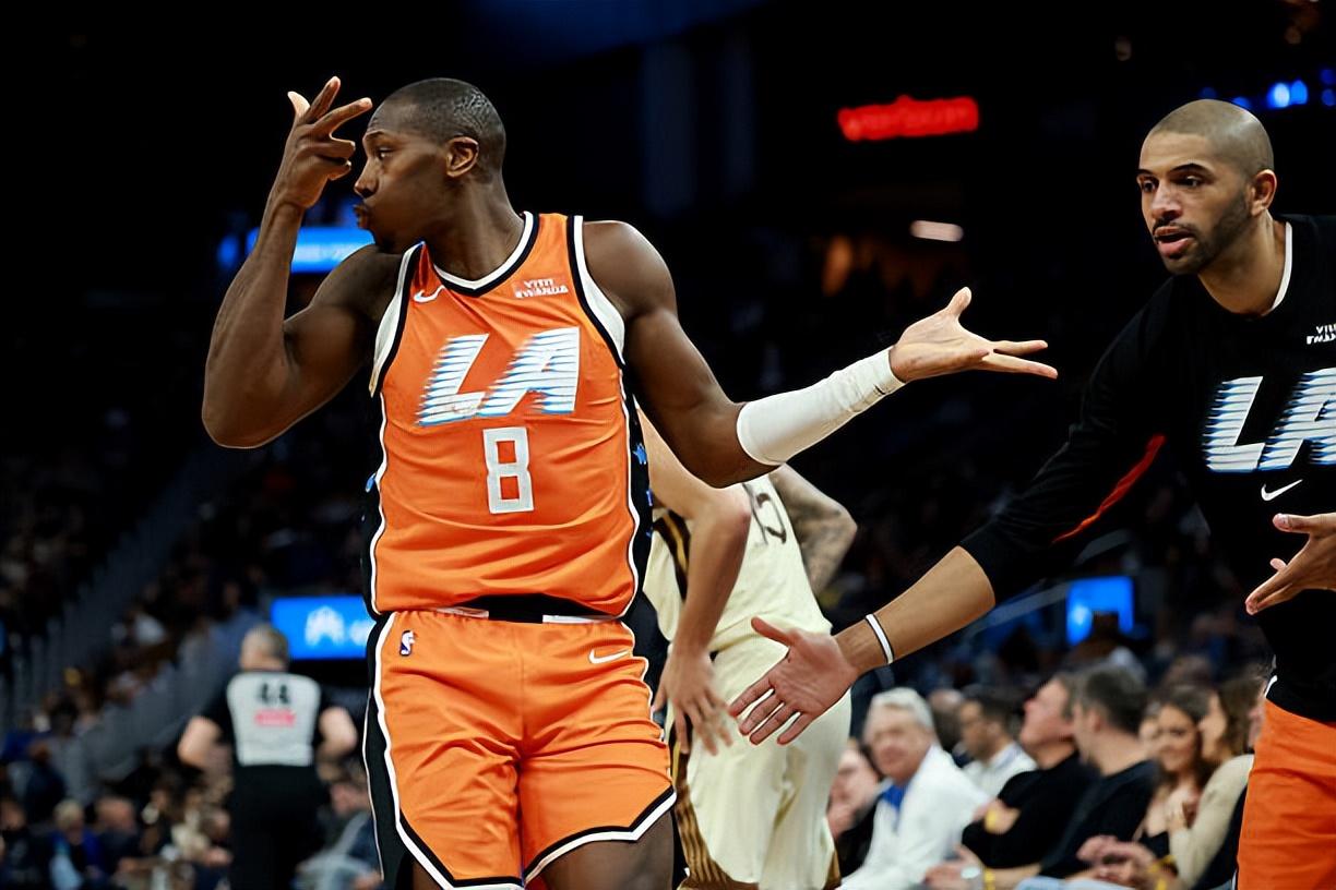 本来还以为克里斯-邓恩在哈登离队后的数据可能会有所下滑，重要性可能也会有些下降，