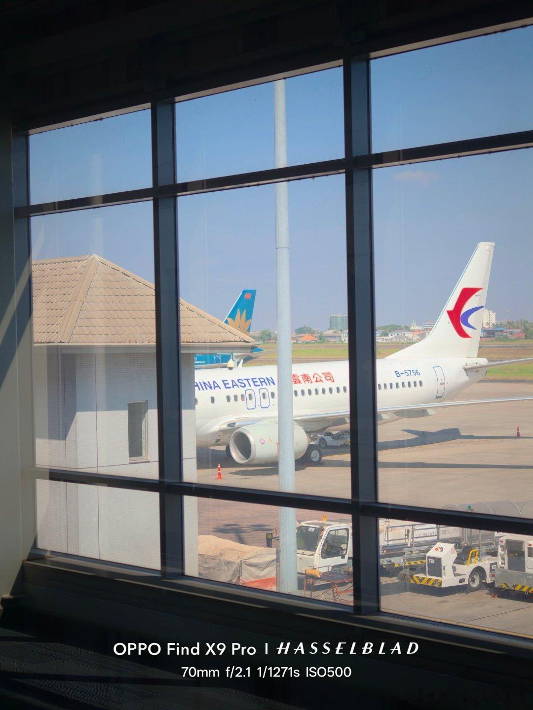 回国回国，万象飞昆明竟然才一小时！好近啊！ 老挝·瓦岱国际机场