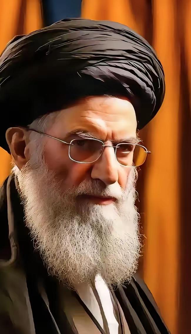 快讯！快讯
伊朗最高领袖正式宣布了！
11月3日，伊朗最高领袖哈梅内伊正式向美国