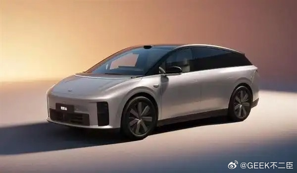 理想i6电池将启用双供应商模式据报道，理想汽车召开2025年Q3财报电话会议。理