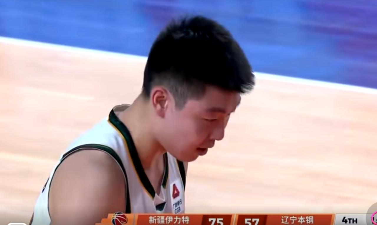 CBA辽宁客场59：78负于了新疆，本场比赛没看全，但看了一下技术统计，第四节辽