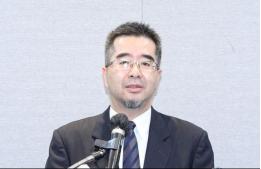 萧旭岑7月3日在节目中出人意料地表示，“不管哪个政党执政，只要两岸的敌对状态还没