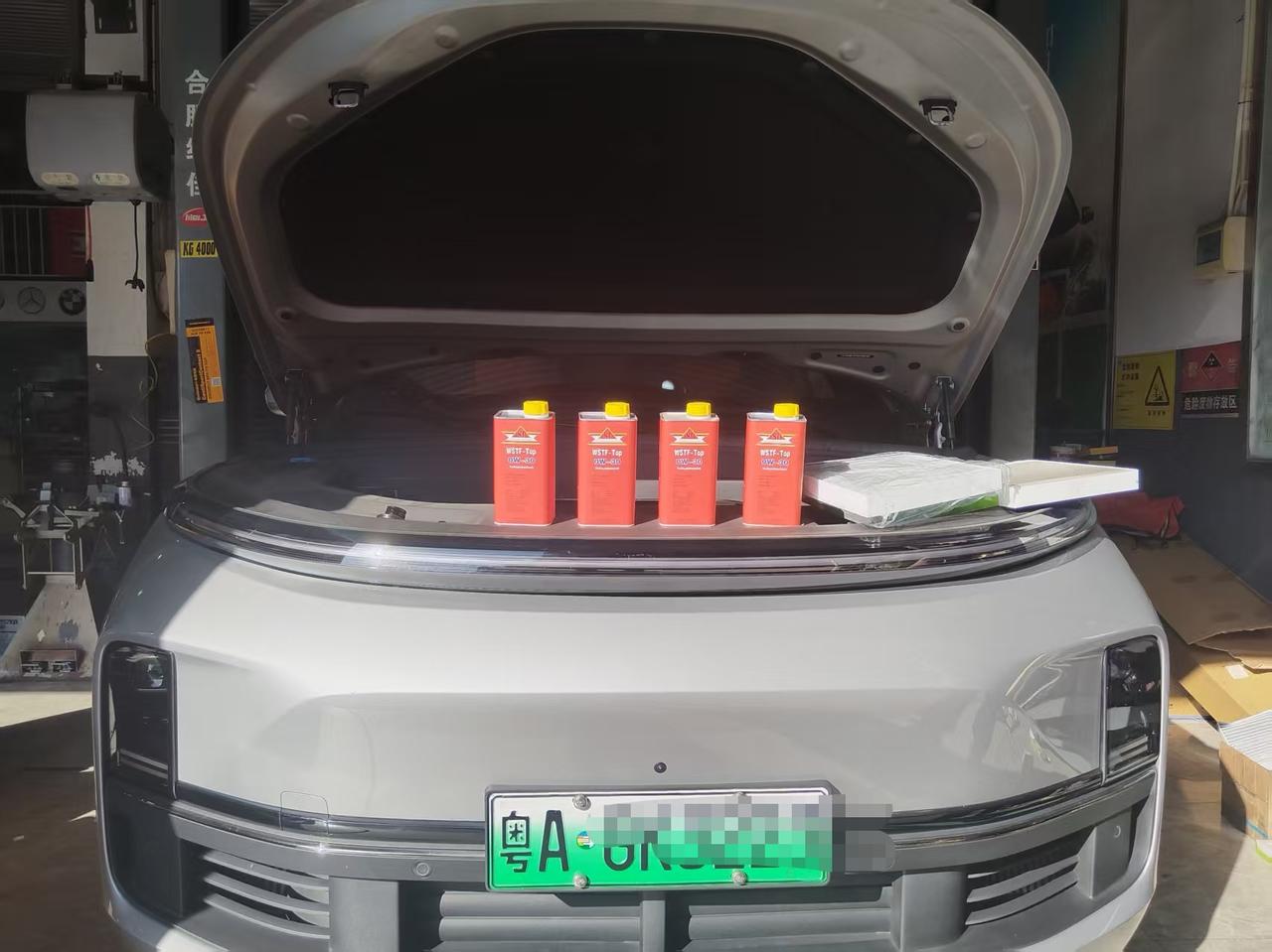 好多准备入手增程车，或是刚开上理想 L9、问界 M7 的人，很容易搞混保养逻辑，