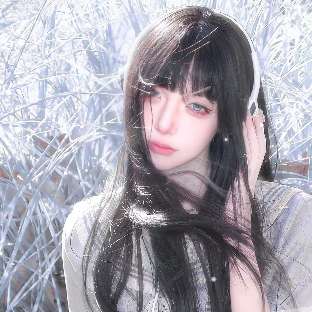 𝗦𝗵𝗮𝗿𝗲丨反季节氛围感女生头像 总有一款适合你“如果你出现太过短暂，
