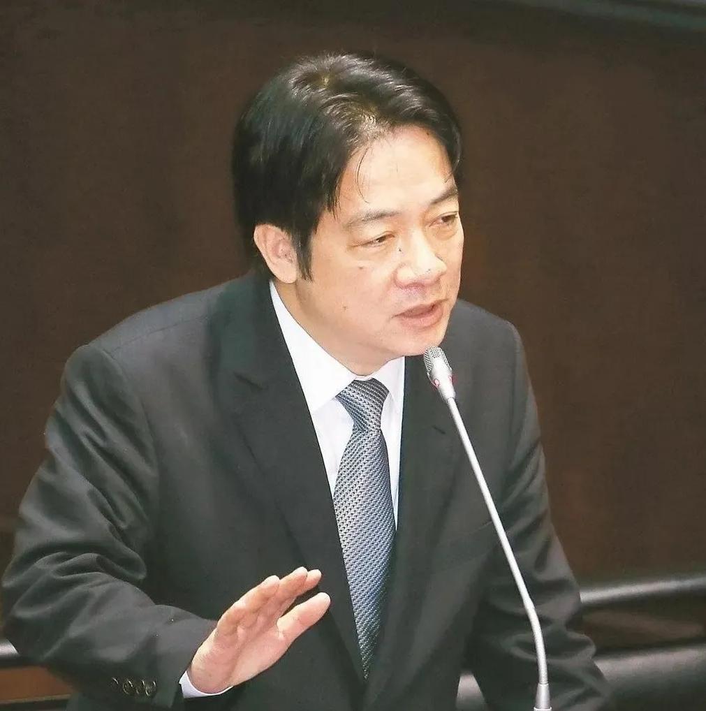 5月17日深夜，岛内政坛突然传来重磅消息。

赖清德在社交媒体发文，透露自己刚刚