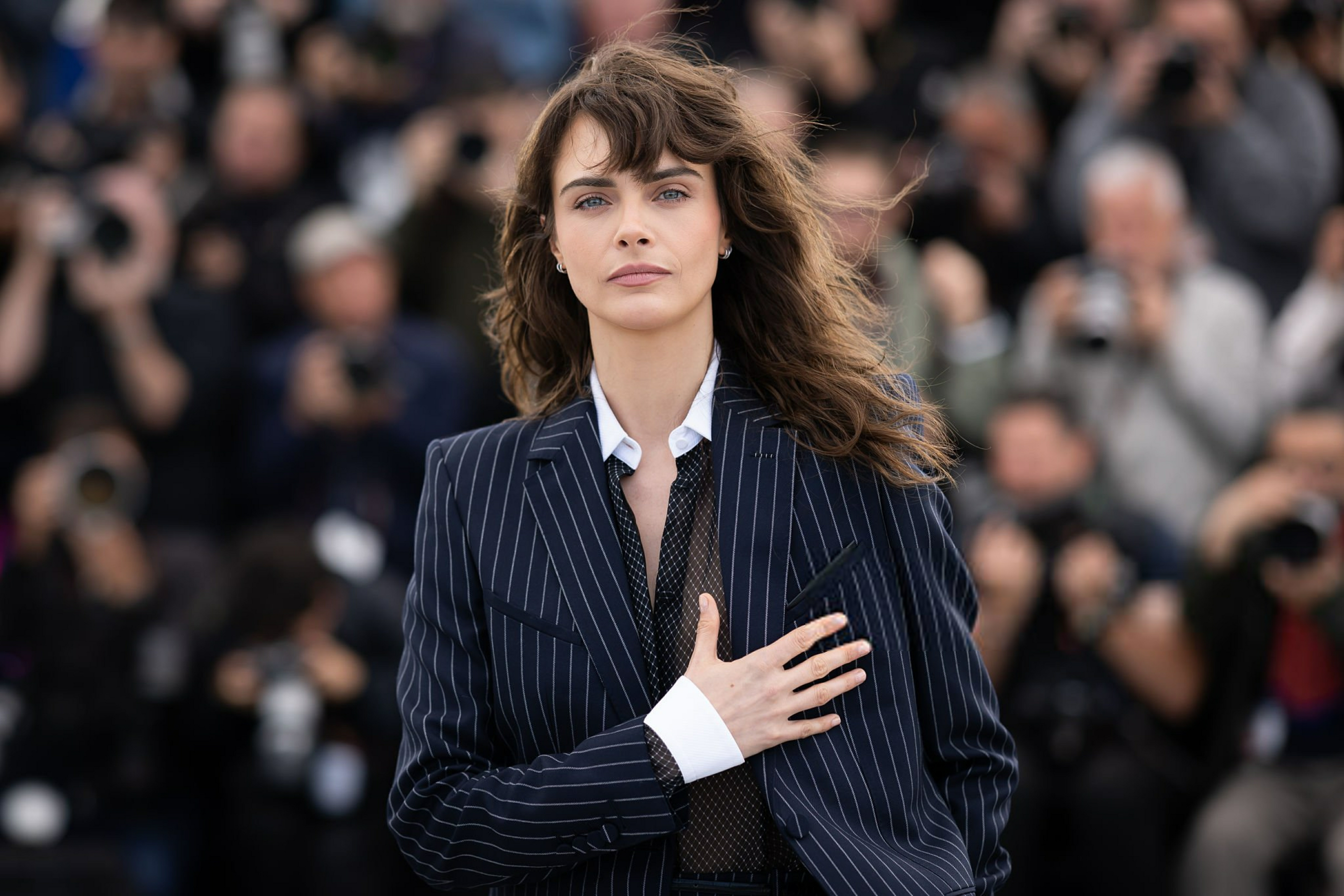 又酷又美！卡抽Cara Delevingne美美亮相参演同志新片《夜店小子》第7