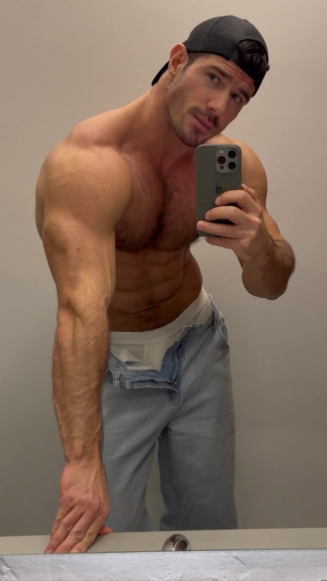 Dmitry Averyanov🤳 