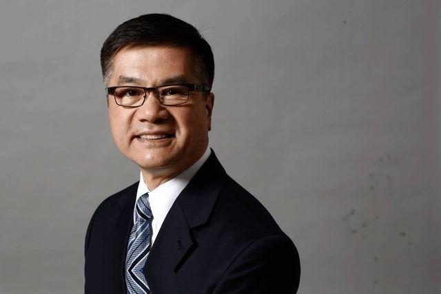 骆家辉 曾经直言告诫中国：最好不要自主生产尖端芯片，这不是 美国 想看见的态势。