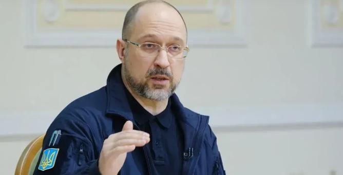 乌克兰这次被打疼了。乌克兰能源部长什梅加尔称，俄军打击了基辅、哈尔科夫、第聂伯罗