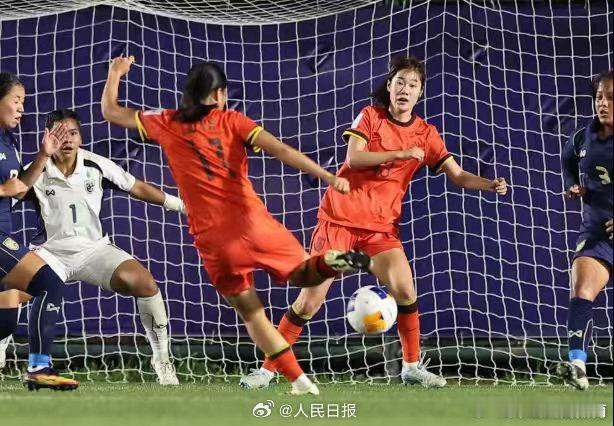 【U17女足亚洲杯中国队6比0胜泰国队：U17女足亚洲杯中国队三连胜】北京时间5