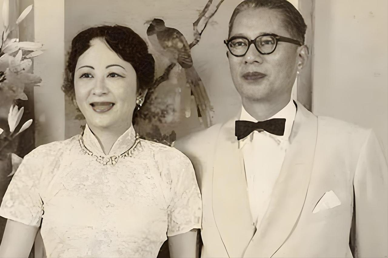 1927年，宋子文上庐山盖别墅，一眼相中包工头家二十岁的女儿。姑娘端茶时无意间喊