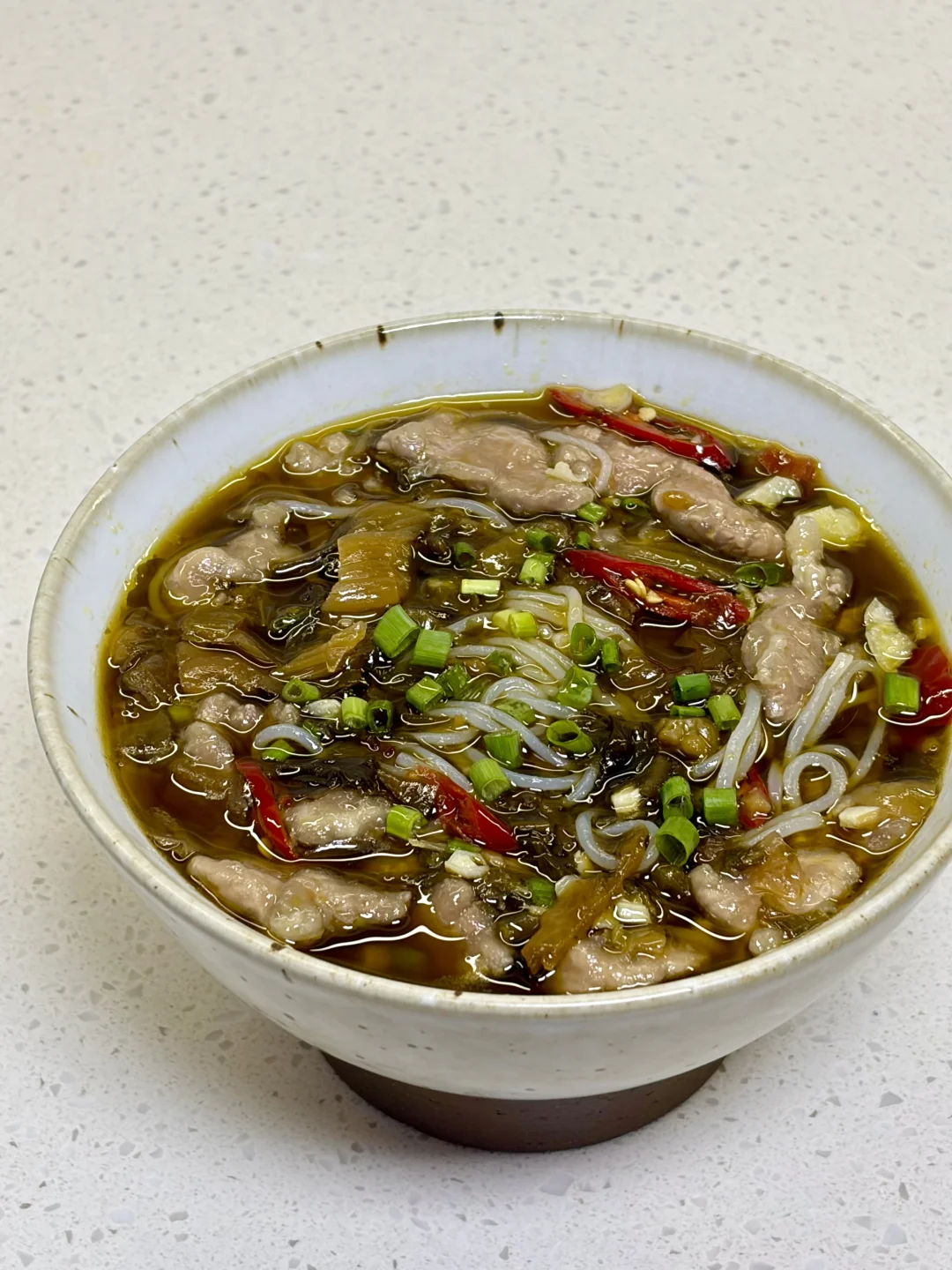 巨巨巨开胃的酸菜滑肉米线，附详细做法～