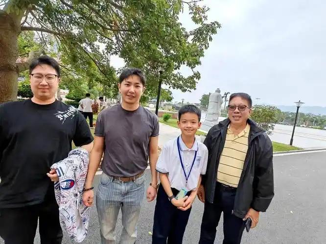 委内瑞拉有20万中国人。但最邪门的是，里面有18万，居然都来自同一个地方——广东