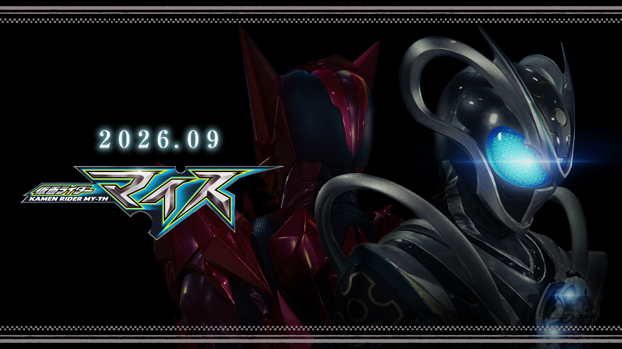 假面骑士myth 仮面ライダーマイス銀色のボディ、澄んだ青い眼そして胸に巻かれた