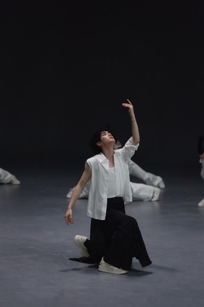 丁程鑫演唱会练习照我直接梦回少年 ON FIRE 《负重一万斤长大》