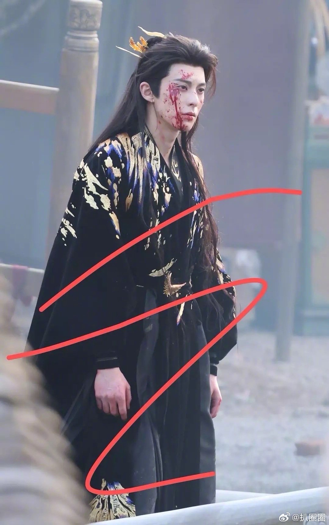 王鹤棣咸鱼飞升路透，战损妆宋潜机如何～ ​​​