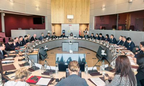愿承受中方反制后果吗？欧盟听到这句话怂了
美国彭博社7月2日发布深度报道，直指欧