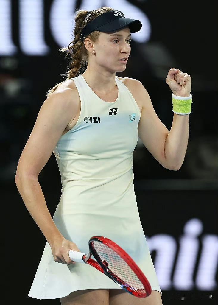 澳网女单决赛，莱巴金娜决胜盘0-3落后绝境翻盘，强势连下5局，最终6-4/4-6