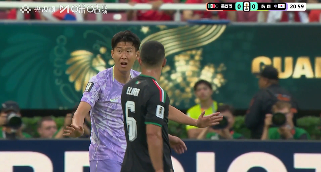 #墨西哥韩国半场0比0# 2026世界杯A组第二轮，东道主墨西哥半场0-0韩国双